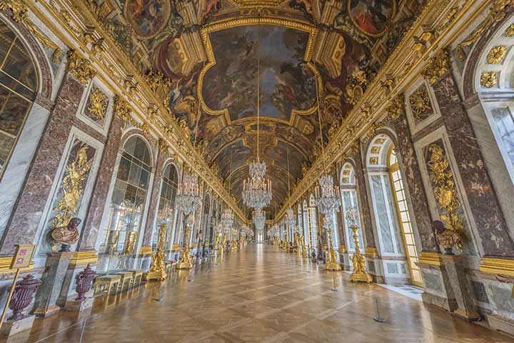 لهذه الأسباب.. قصر فرساي درة القصور الملكية في فرنسا