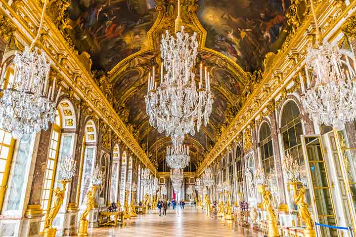 لهذه الأسباب.. قصر فرساي درة القصور الملكية في فرنسا