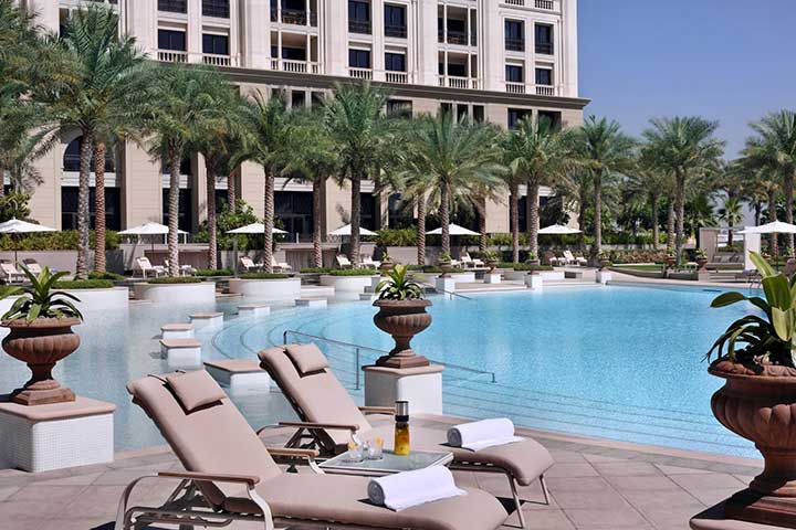 فندق بلازو ڤيرساتشي دبي.. تحفة إيطالية تجمع الكلاسيكية والحداثة