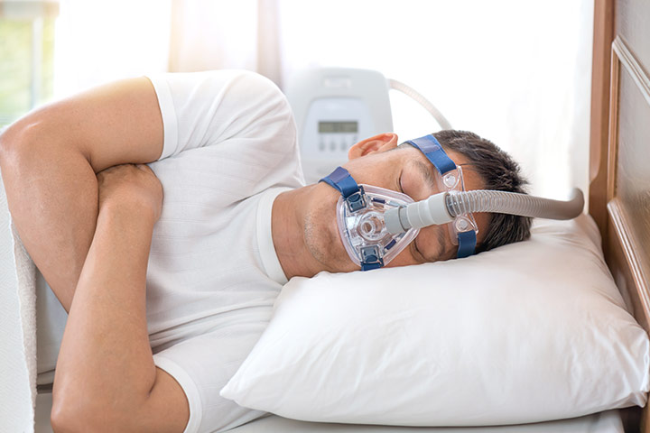 هل تعاني انقطاع التنفس أثناء النوم؟.. إليك 10 مضار صحية فاحذرها