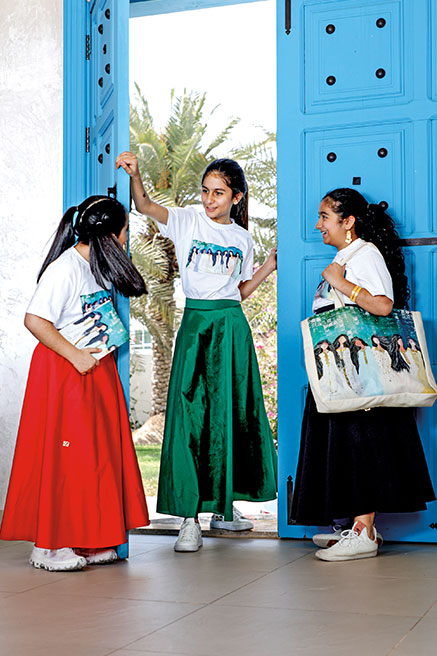 في عيد الإتحاد.. ازياء تعكس هوية الإرث الإماراتي للمصممة فريال البستكي
