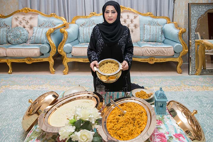 الشيف رشا النقبي: تعلمت أسرار المطبخ الإماراتي الأصيل من جدتي